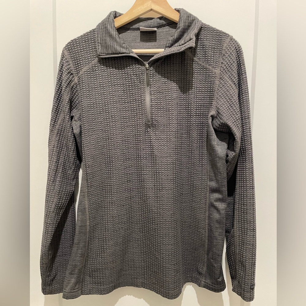 Columbia 1/4 zip sweater. Womens large